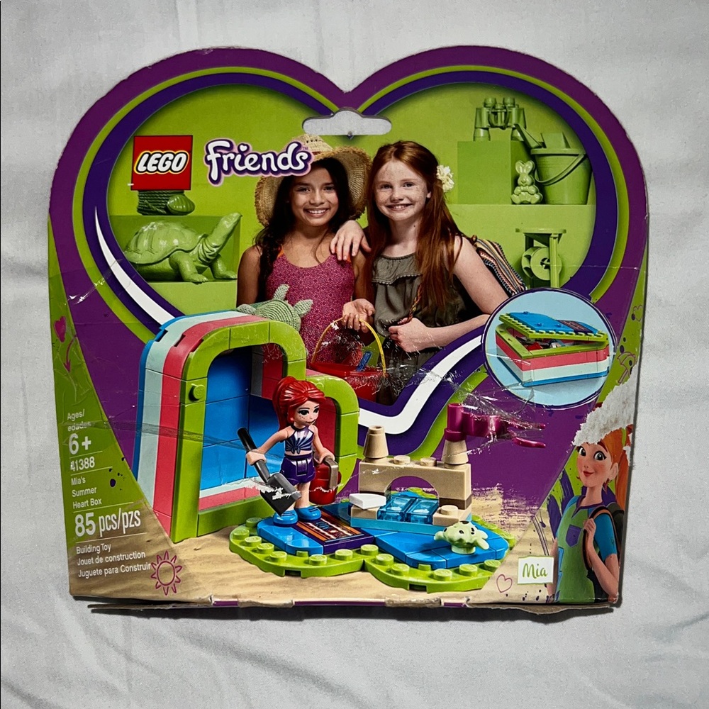 LEGO Friends Beach Fun Set with Blue and Green Pieces